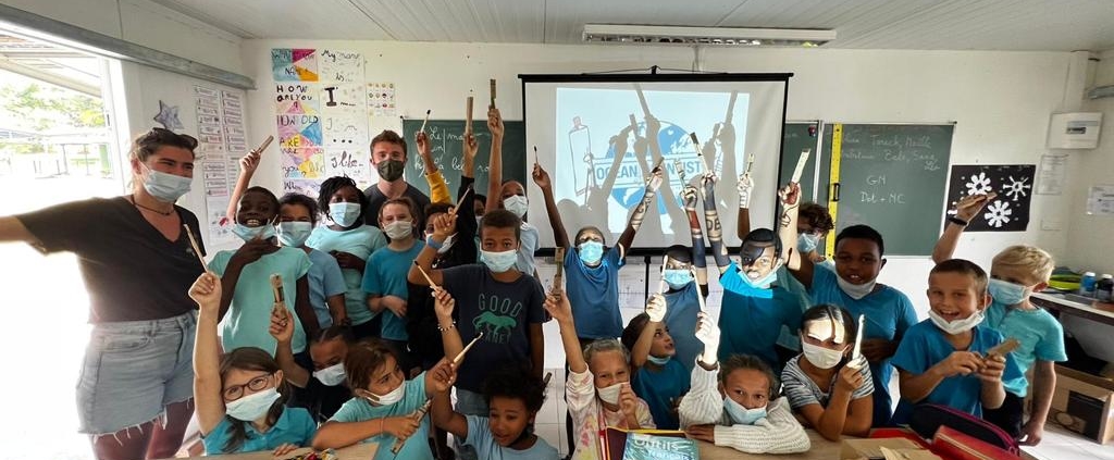 L'équipe Océan Dentiste dans une école en Martinique